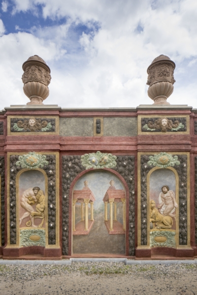 Art workshop for adults and seniors / integration and intergenerational programme: Structures and Ceramic Art / to the Labyrinth: Wandering Within exhibition