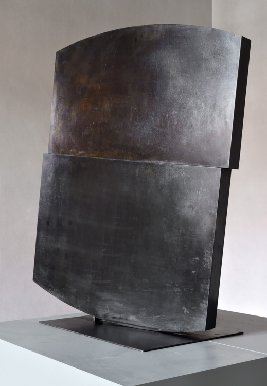 Stanislav Kolíbal, Vratká poloha, 1968, kov, 119×115×10 cm