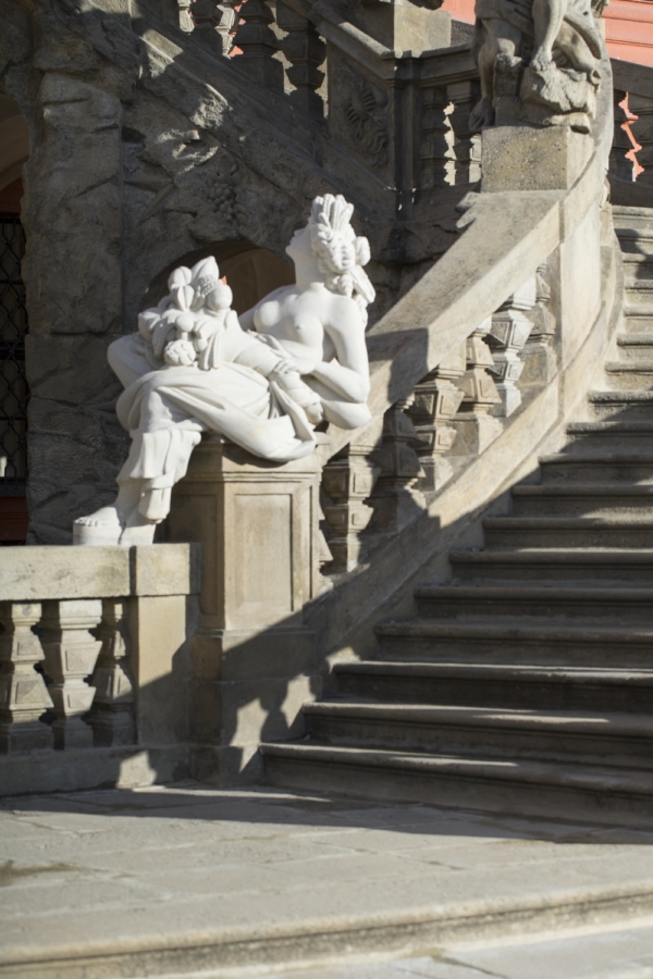 detail barokního schodiště Zámku Troja. Foto Tomáš Souček