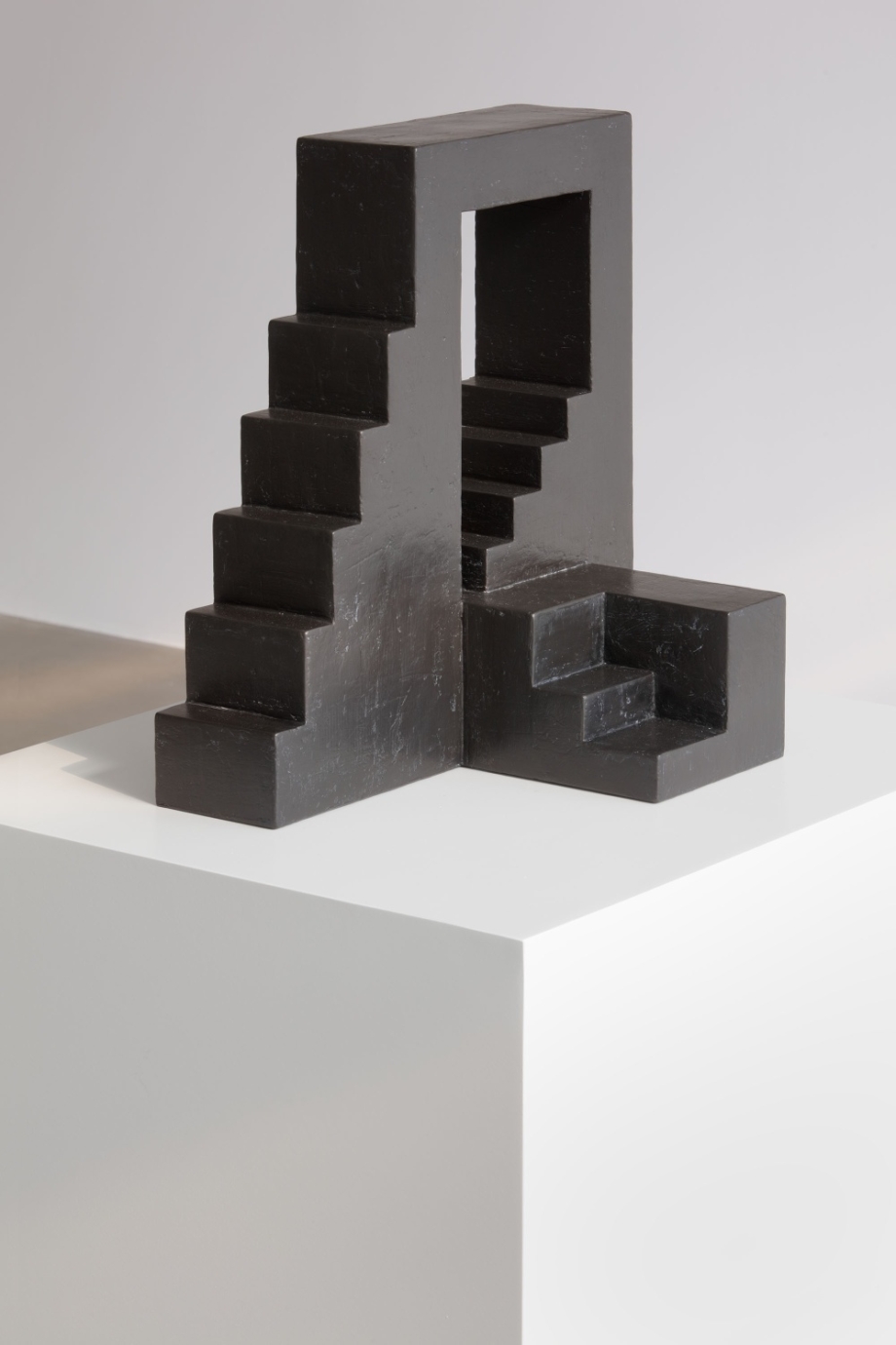 Michal Škoda, bn 9/19, 2020, kombinovaná technika, dřevo, 42×33×40 cm, soukromá sbírka