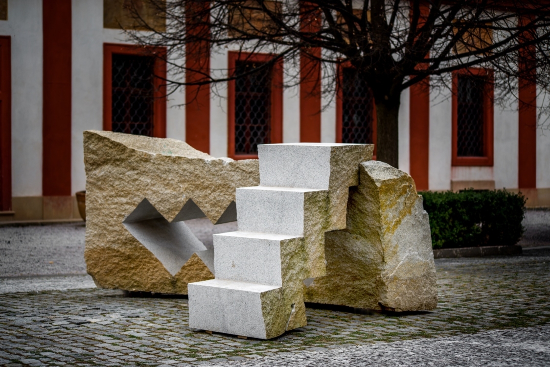 view to the exhibition Suška – Stones / Škoda – Objects, Troja Château, 2022, object of Čestmír Suška. Photo by Gabriel Urbánek