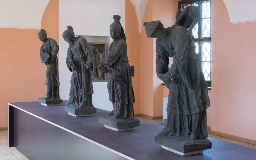 Stone, Stucco and Terracotta – Sculpture from Prague Gardens