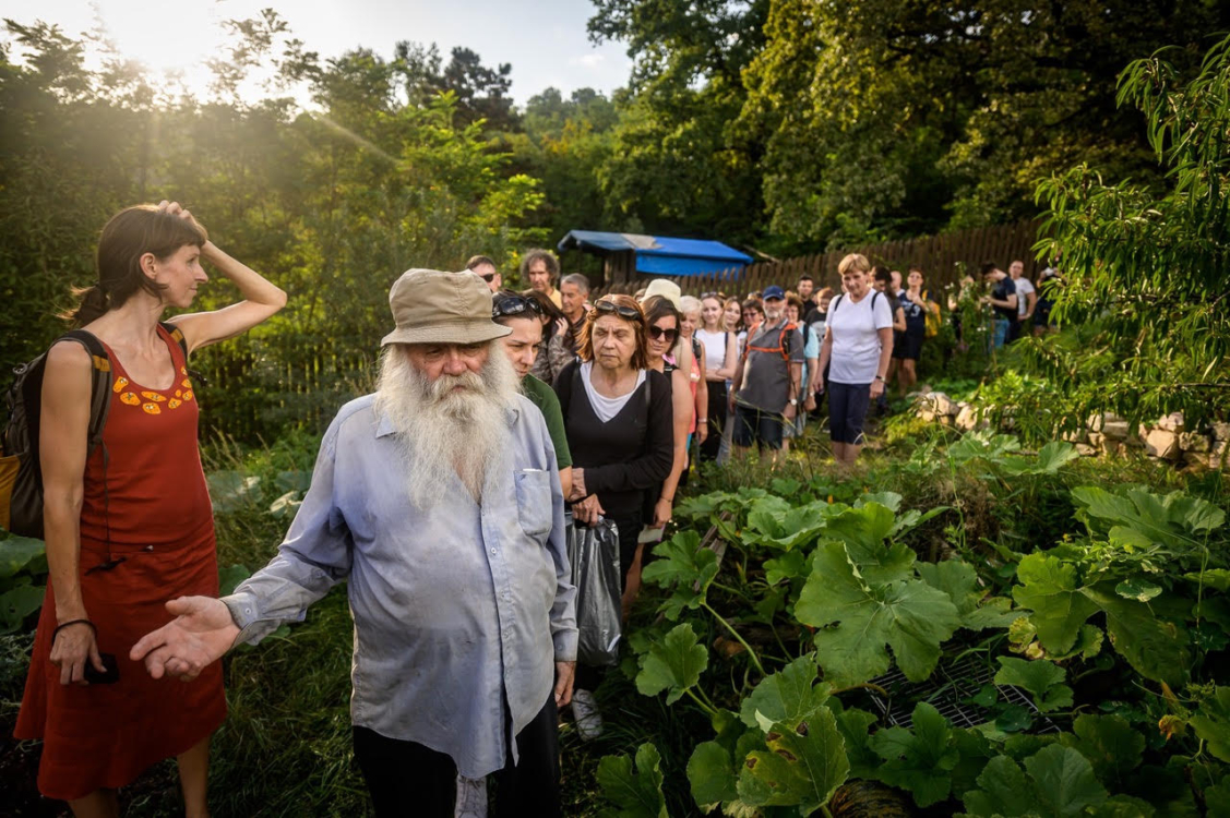 Urban Walk: expedice do trojské divočiny a starých zahrádkářských kolonií. Foto Petr Zewlakk Vrabec