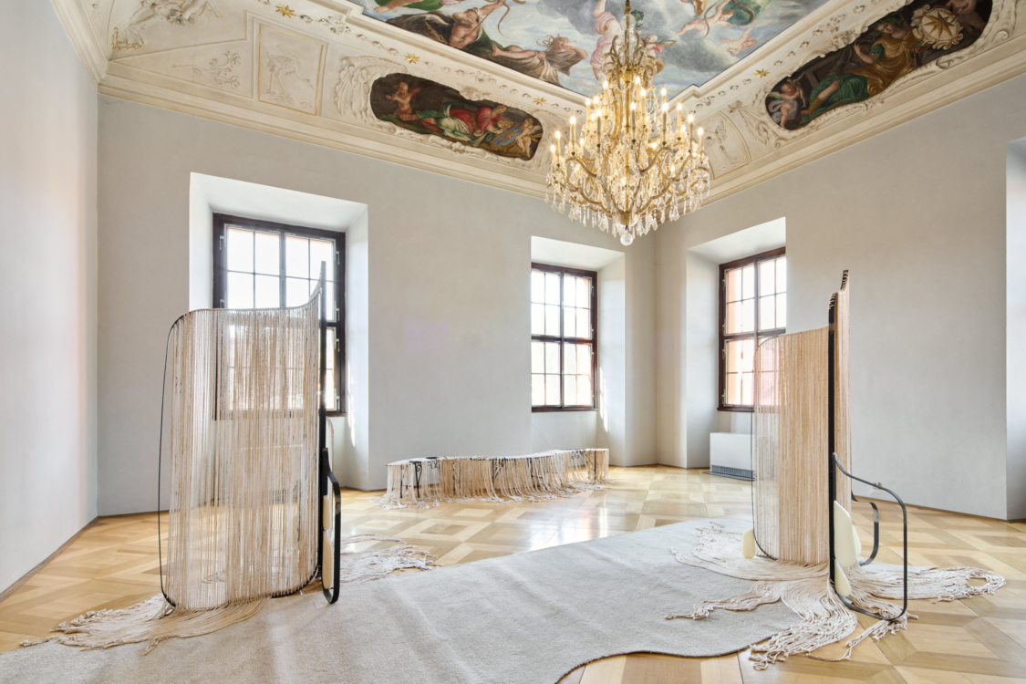 pohled do výstavy Palác volného času, GHMP Zámek Troja, 2025. Foto Jan Kolský