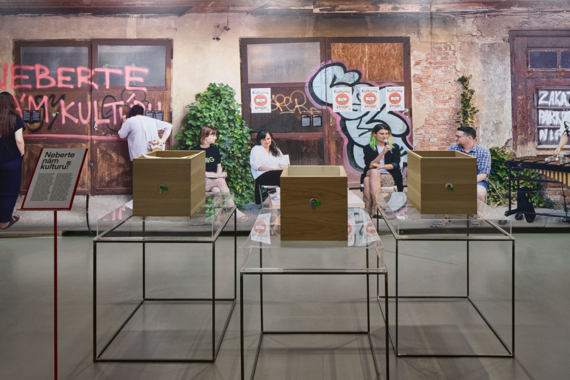 view to the Free National Gallery. Description of a Struggle exhibition, GHMP Dům fotografie, 2026. Photo by Jan Kolský