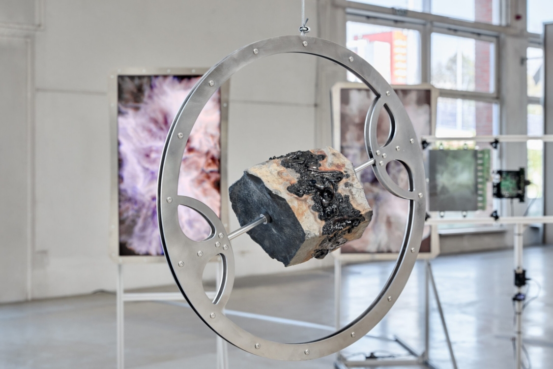 Kryštof Brůha, Magana Mutatio, pohled do instalace. Foto Jan Kolský, 2023