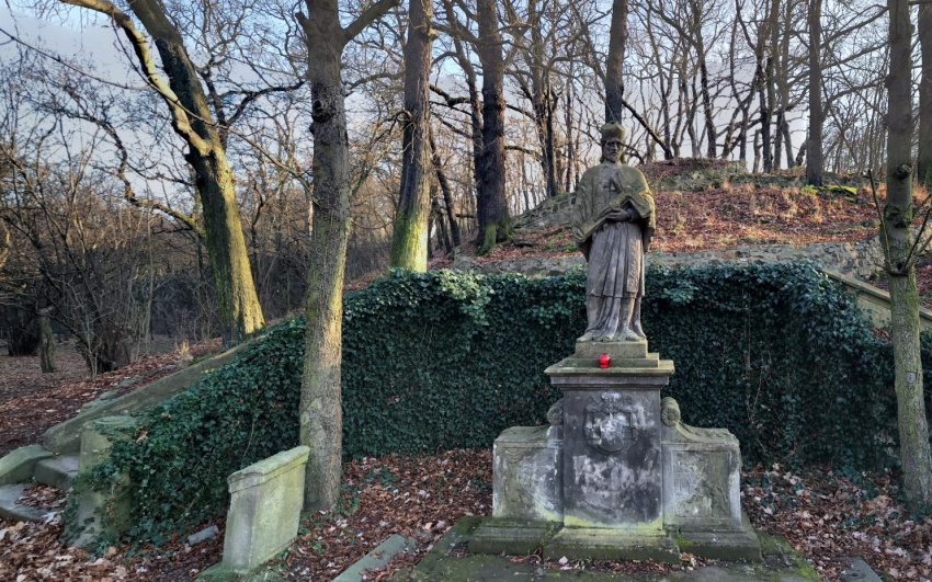 sv. Jan Nepomucký v ulici Nad Hliníkem, Praha 5