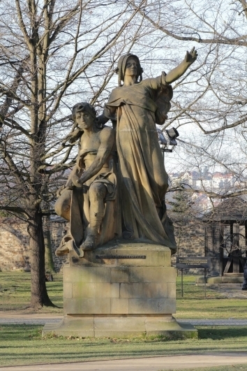 Josef Václav Myslbek, Přemysl a Libuše, 1889, Praha Vyšehrad