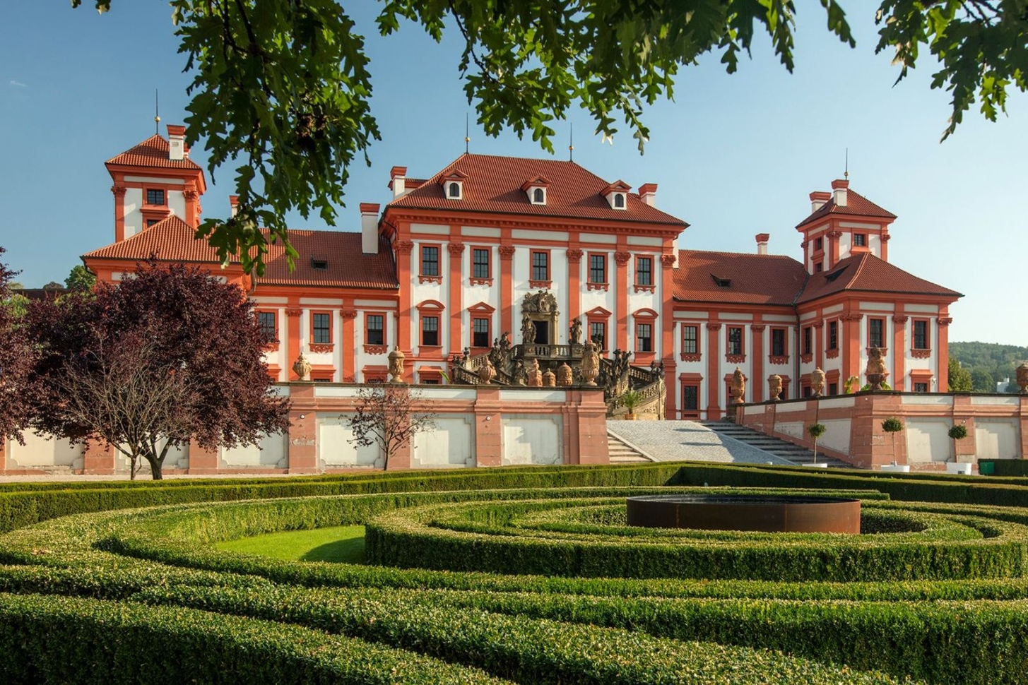 Troja Château . Photo by Vertical Images