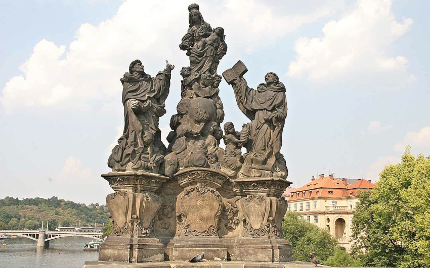 Matěj Václav Jäckel, Vladislav Bartuněk, Stanislav Hanzl, sousoší Madony se sv. Dominikem a Tomášem Akvinským, 1708, 1961