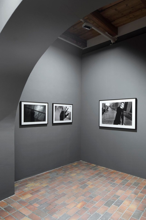 view to the exhibition of Antonín Kratochvíl: Photo essays, Stone Bell House, 2020. Photo by Tomáš Souček